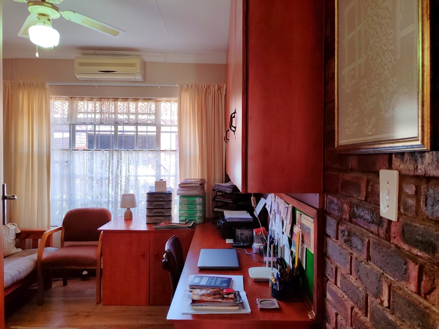 3 Bedroom Property for Sale in Vaal Park North West